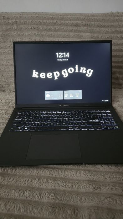 Vând laptop Asus in stare perfecta