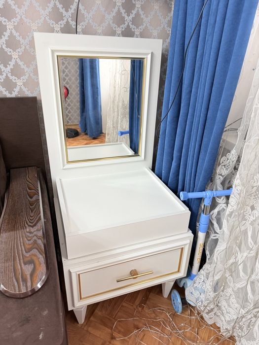 Продам 2 тумбочки