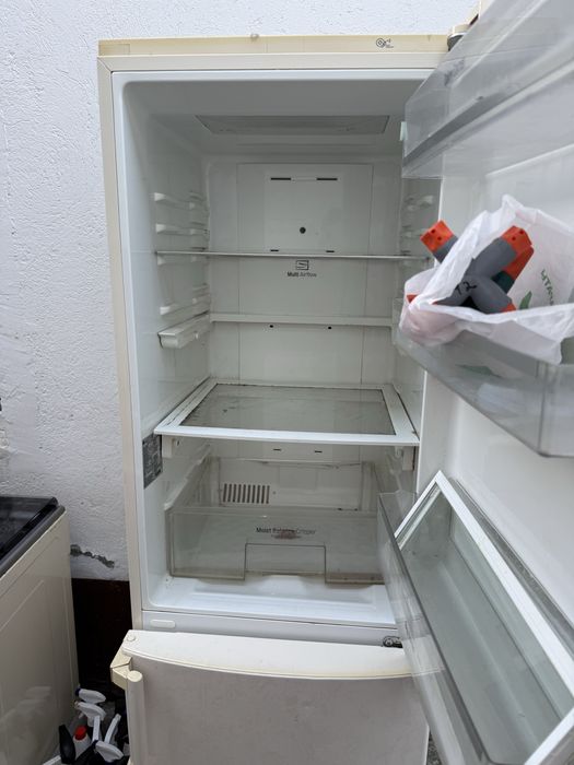 Продается холодильник