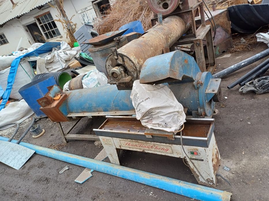 Продам дробилка с мойкай