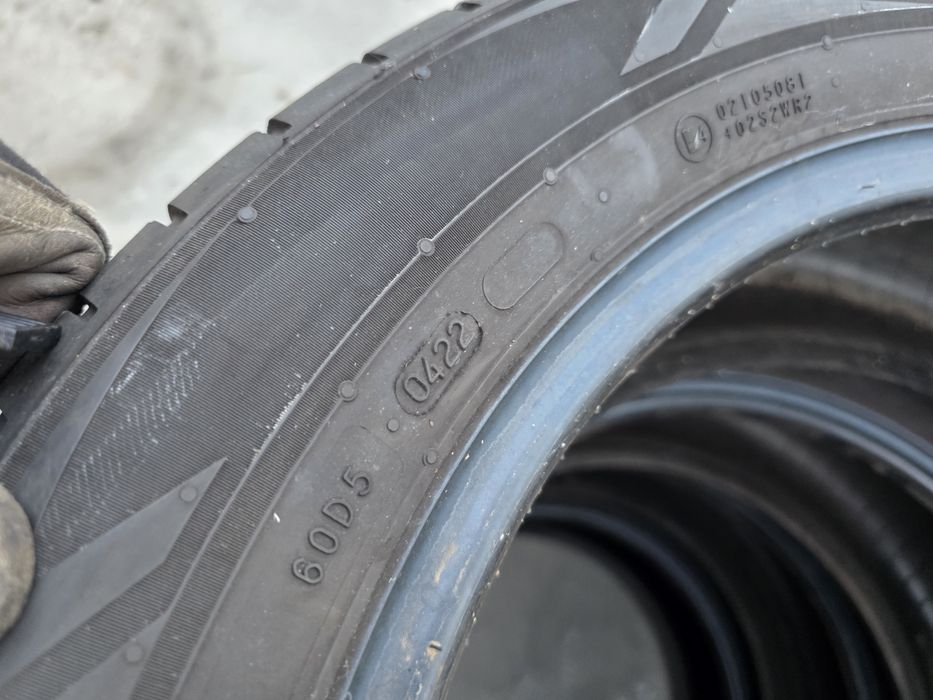 4бр Летни гуми 215 55 17 - Nokian