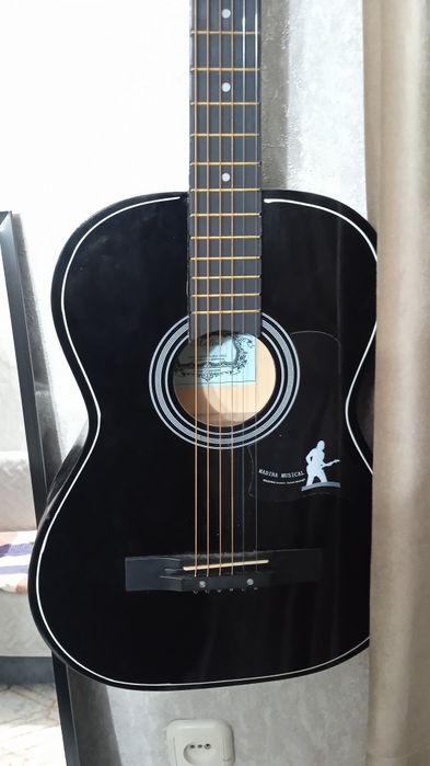 гитара 6-ти струнная