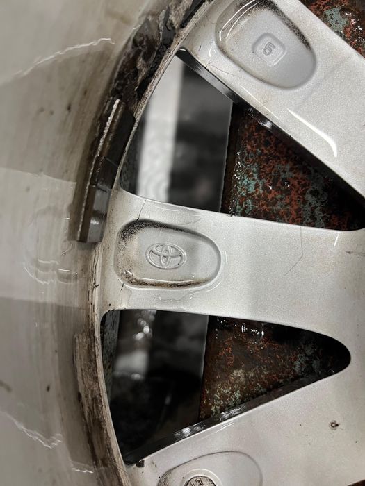 Диски  р17  оргинал   камри 50