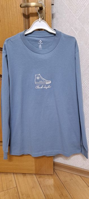 Новый лонгслив Converse. Размер S, рост 170