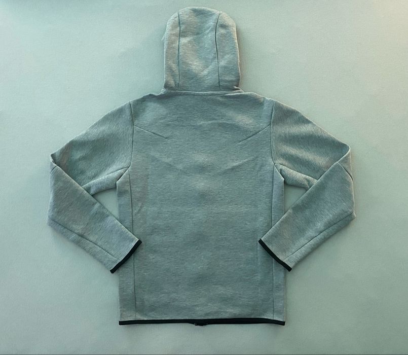 Hanorac Nike Tech Fleece gri