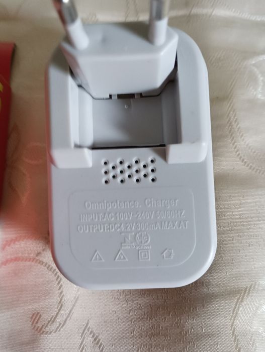 Зарядное устройство 2 шт.