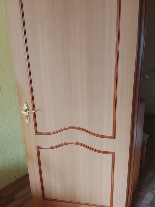 Деревянский дверь