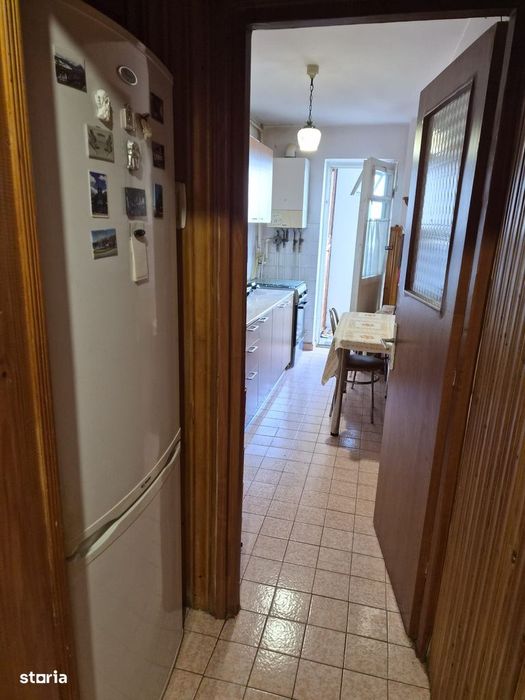 3 camere decomandat 66 mp + 2 balcoane, etaj 6/10, Parang 17, mobilat