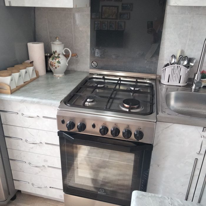 Газ плита Indesit