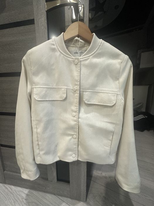 Пиджак на кнопках