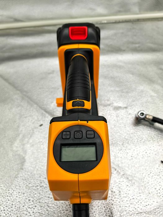 Compresor aer portabil 48V - 249 lei