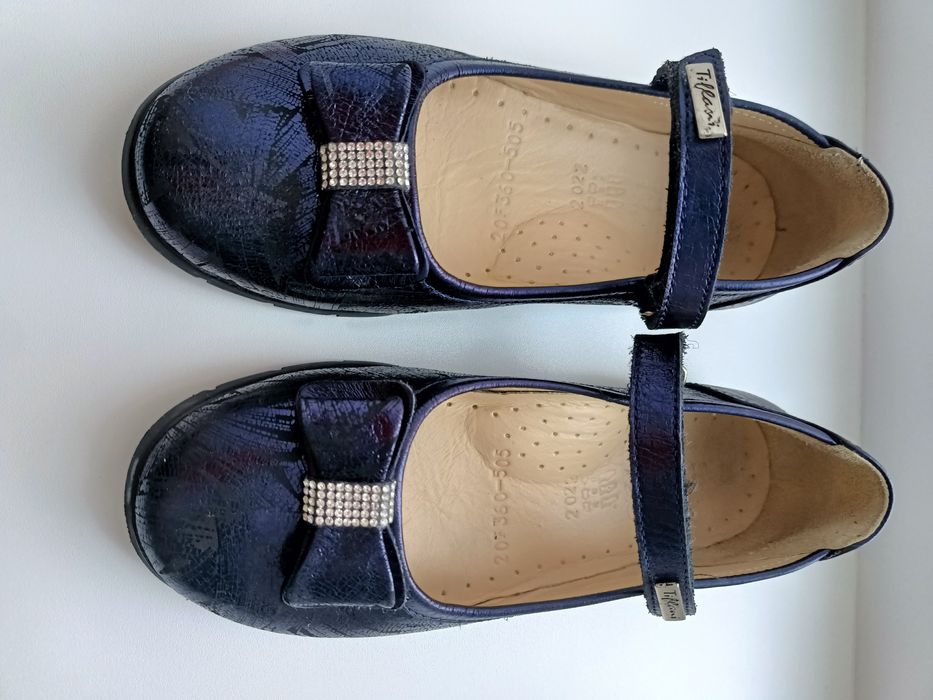 продам туфли детские для девочек