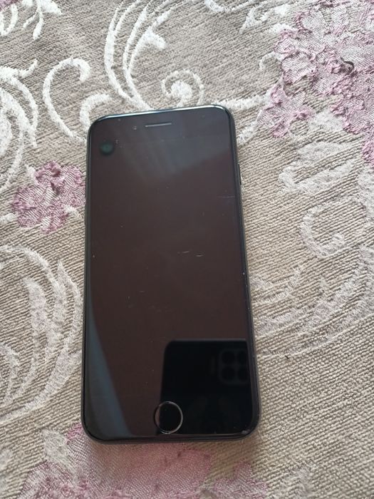 Phone 7se 64ГБ продаю срочно