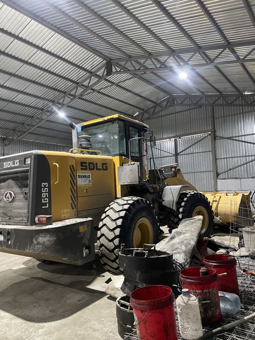 фронтальный погрузчик SDLG LG953