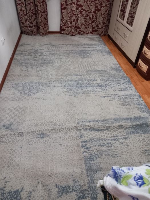 1.50×2.30.    2×4 ковёр