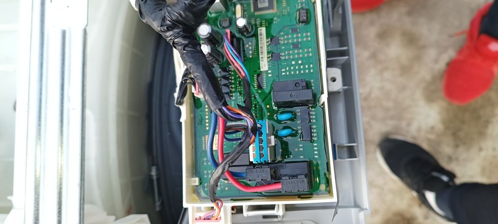 Reparatii mașini de spălat Brasov/ uscătoare/mașini vase/ cuptoare ele