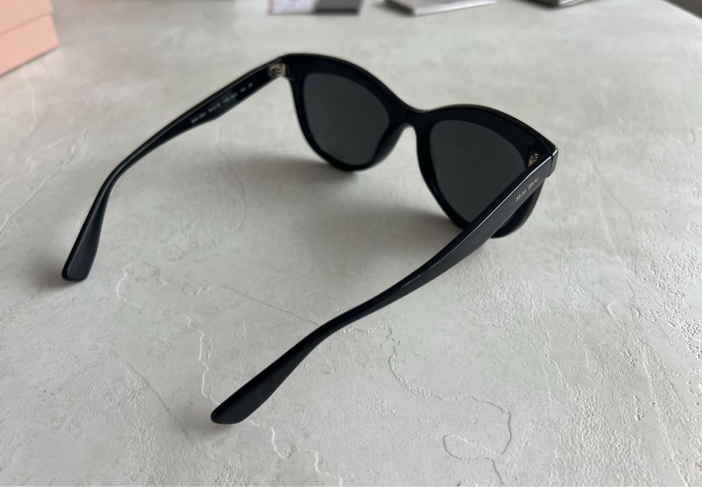 Слънчеви очила Miu Miu оригинални!