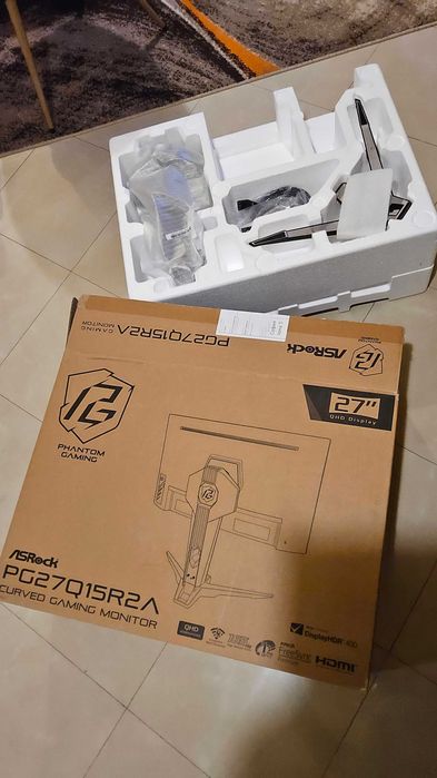 Asrock - PG27Q15R2A, 27", 165Hz, 1ms - пукнат дисплей