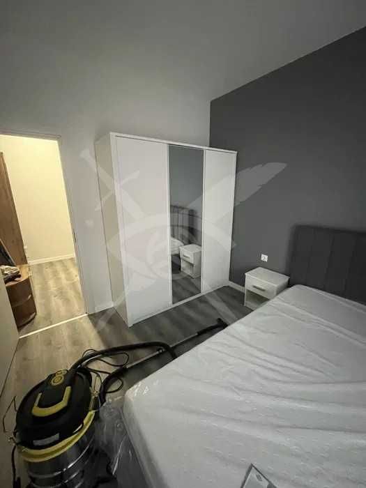 Дава се под наем Двустаен апартамент в Асеновград - 75 кв.м за 325 € - Снимка #2