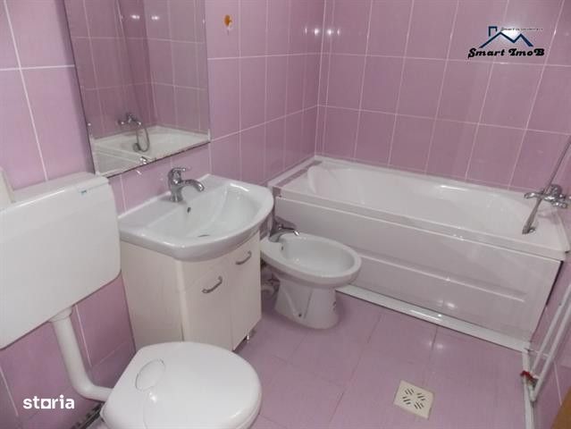 Mansarda 5 camere zona Vasile Aaron