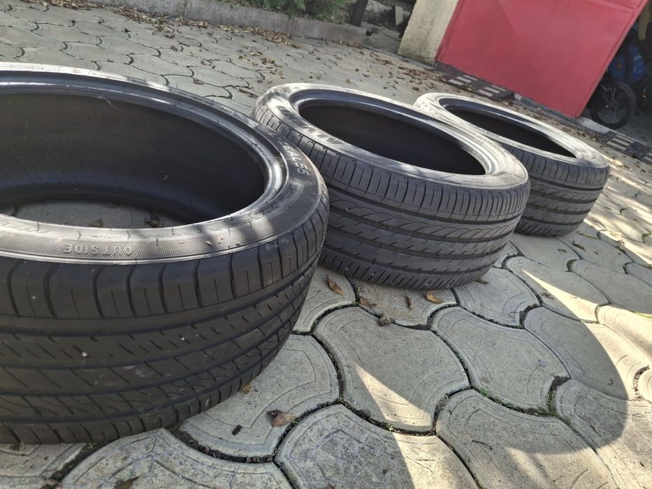 Vand 3 anvelope vara 245 45 18