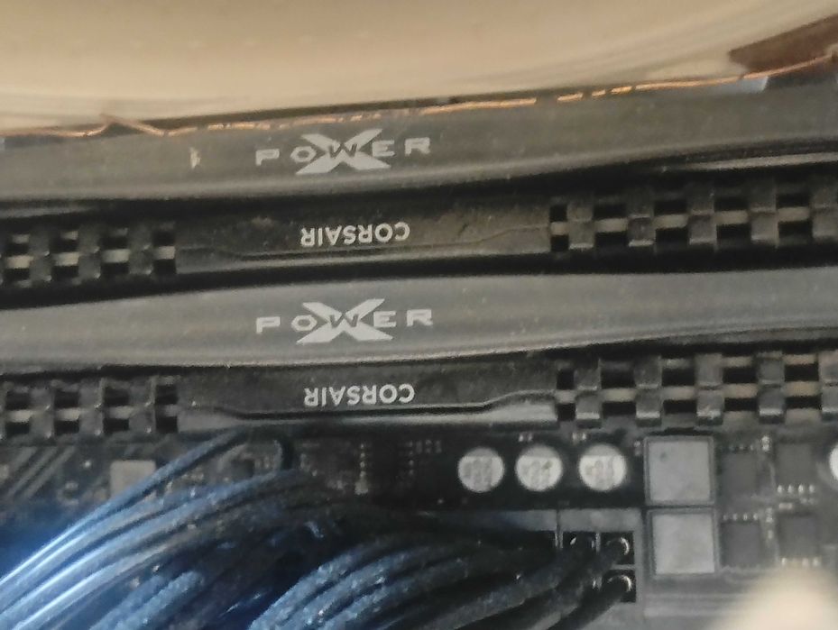 dekstop PC Intel i7 9700k, 32GB ram, GeForce Nvidia 12gb Eagle 3060