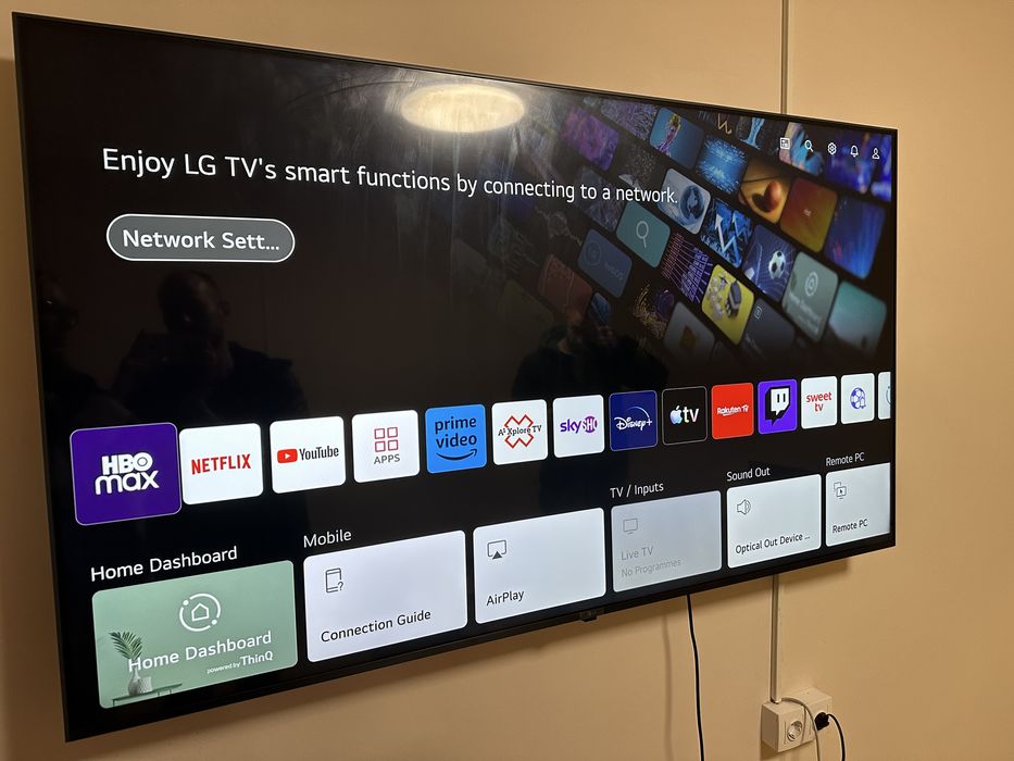 Телевизор LG 65 инча олед