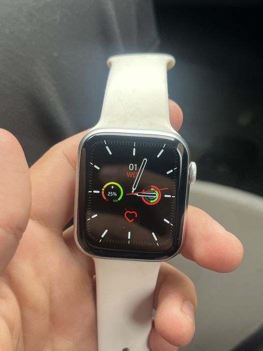 Смарт часы 44мм Apple