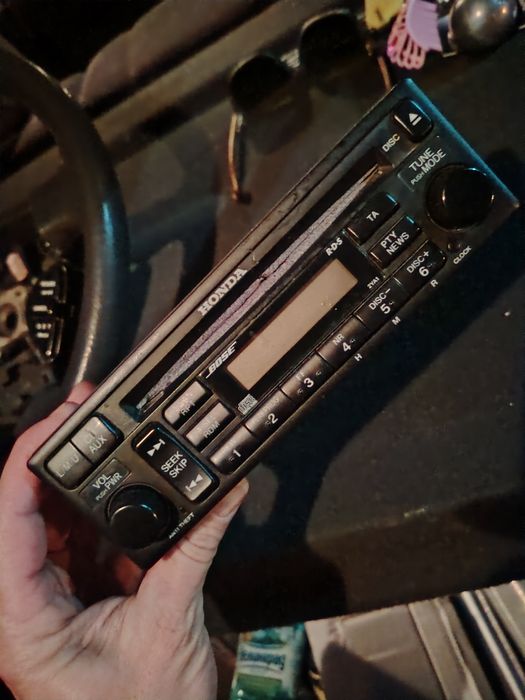 Волан за Хонда Акорд 6, радио