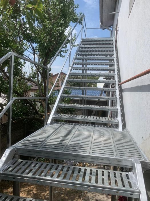 Scări metalice galvanizate