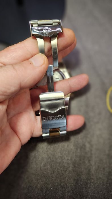 Invicta Bolt 49747
