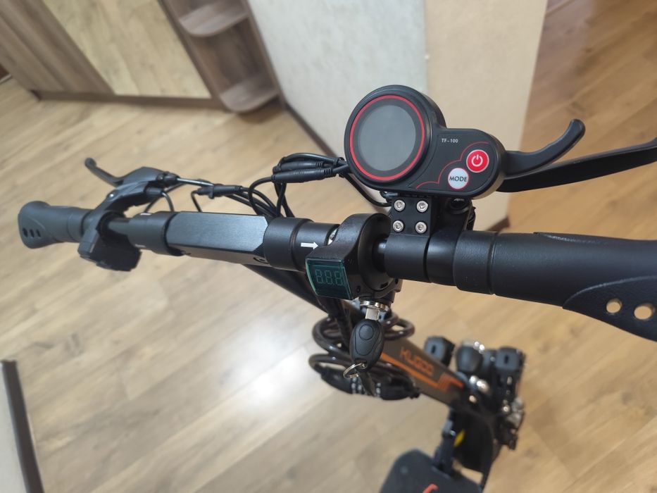 Самокат Kugoo M5