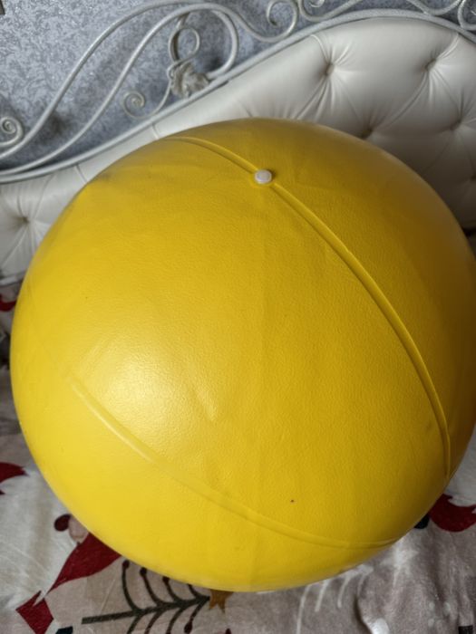 Продам фитбол (мяч для фитнеса)