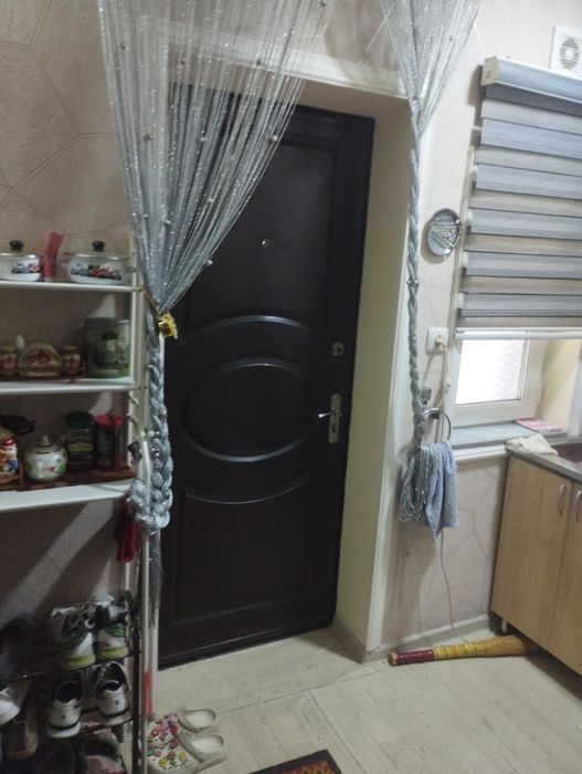 Продаю однокомнатный небольшой дом В Яшнобадском районе.