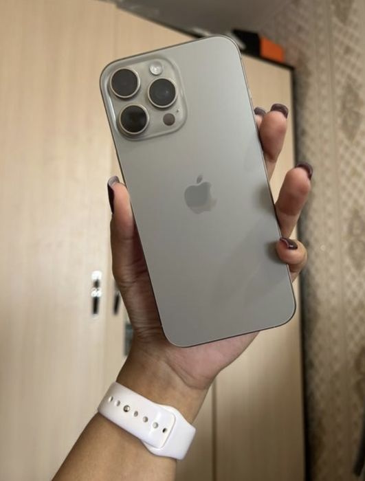 Продам Айфон 16 Pro Max