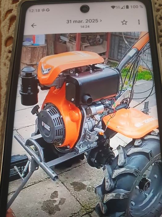 Motocultor Motocultor LONCIN 1200 12CP diesel, diferențial stg dr. Pornire la cheie și sfoară .Are si  frezele la el. Folosit  foarte puțin.