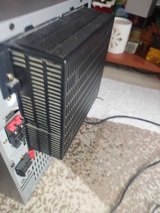 Уредба Kenwood RXD-553 с мощност 2x100W RMS