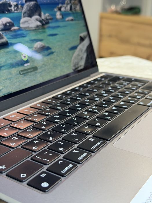MacBook Air M2 PhoneLab
