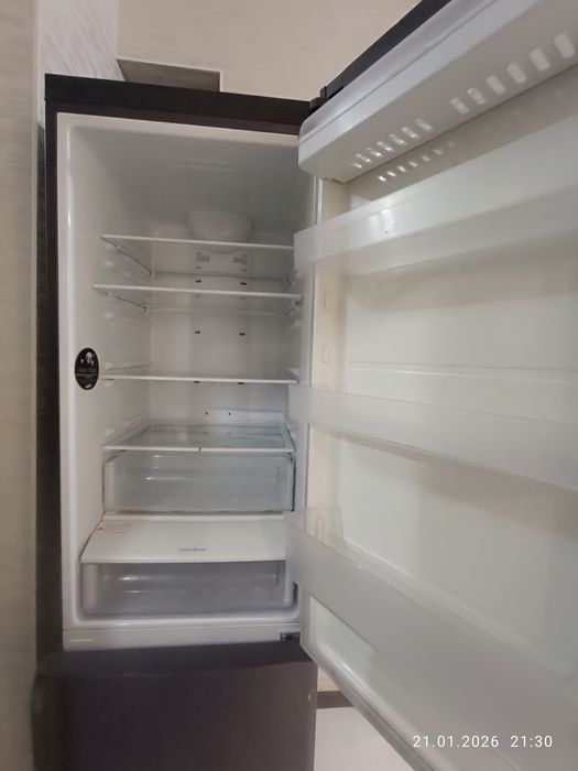 Холодильник Samsung