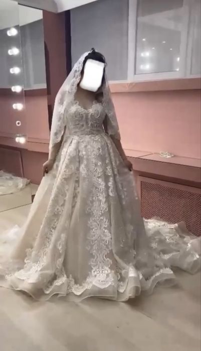 Свадебное платье