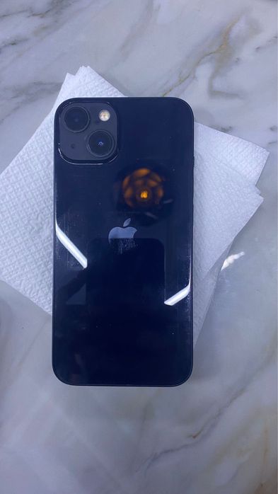 Продам айфон 13 срочно