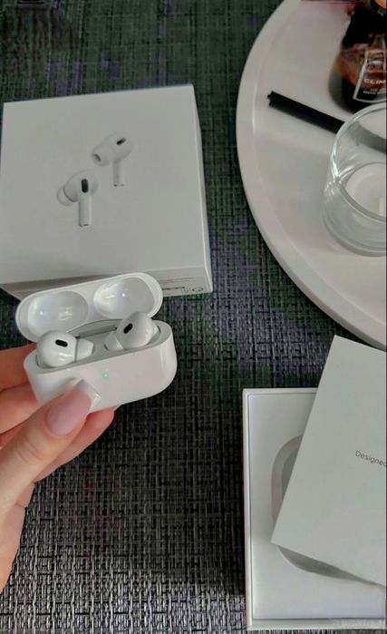 Apple AirPods Pro 2 - второ поколение, чисто нови ! ! !