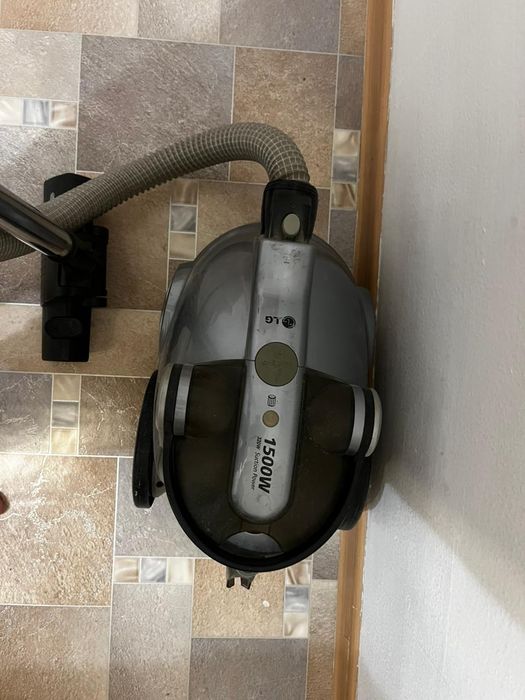 Продам пылесос LG