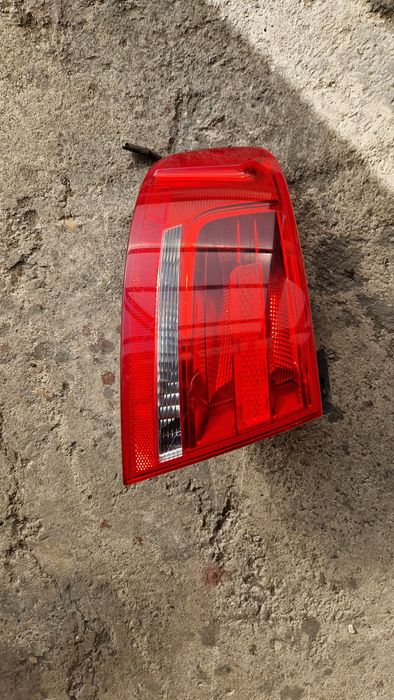 Stop stanga Audi A4 B8 Sedan (2008-)