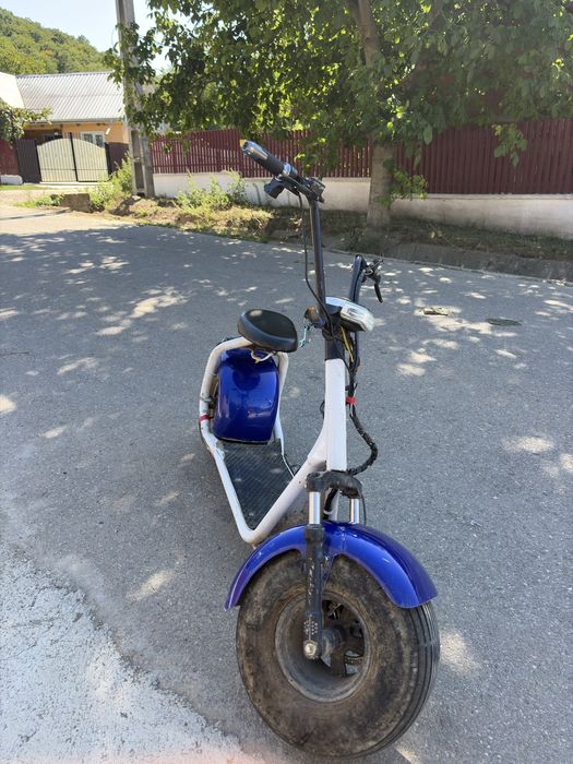 Vand scuter electric