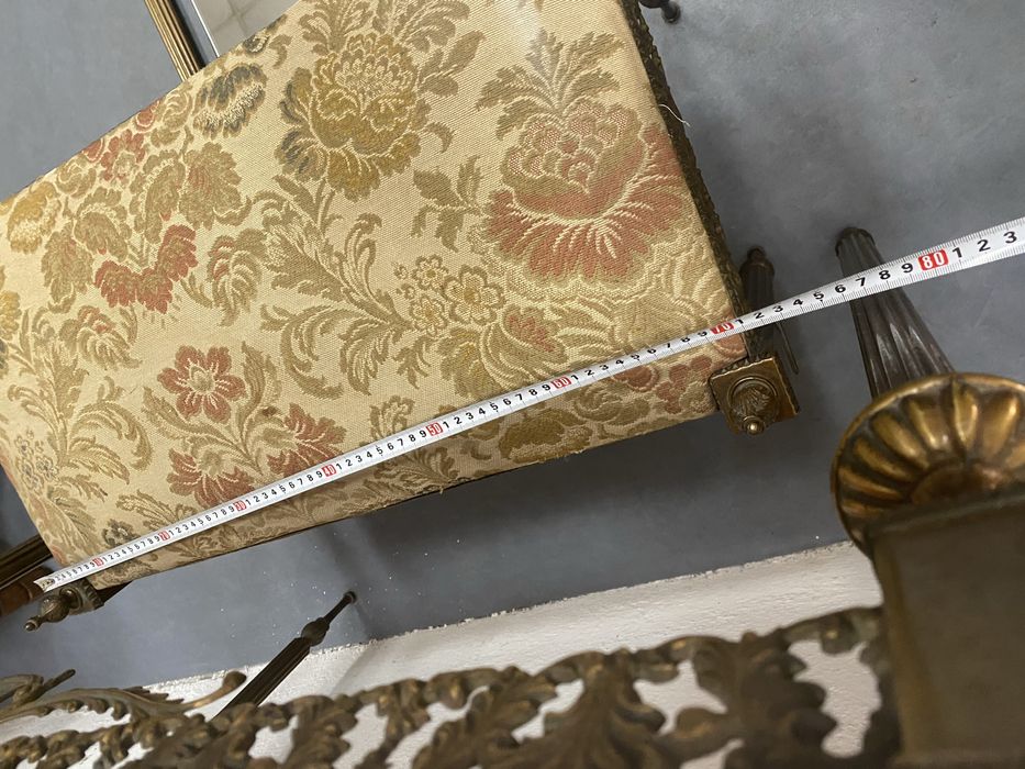 Конзолна маса , табуретка и огледало от масивен месинг