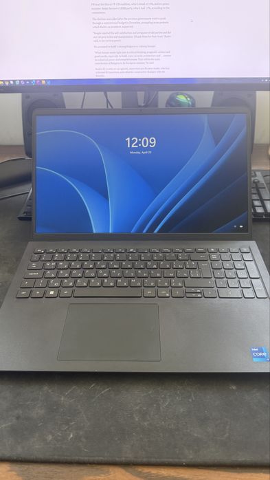 Dell Vostro 3520