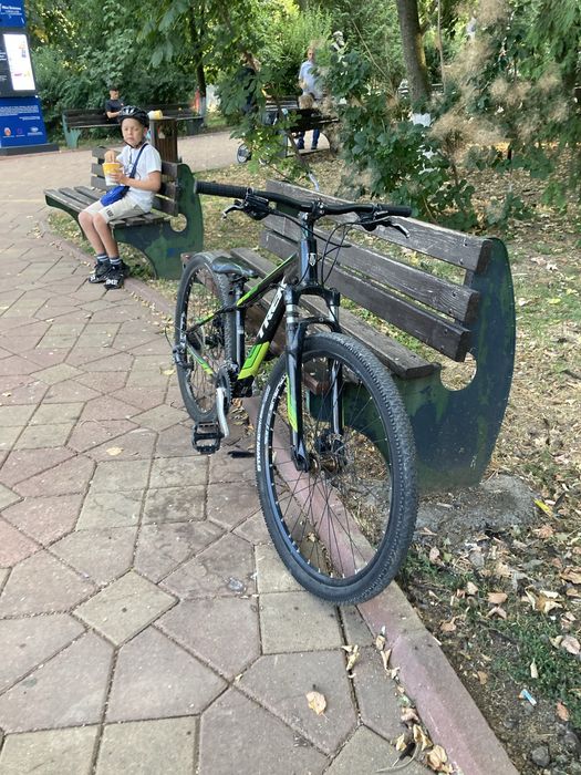 Bicicleta MTB KELLYS-roti 27,5 ,suspensi fata