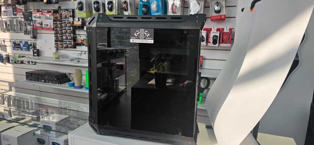 Компьютерный корпус  Cougar Panzer ATX