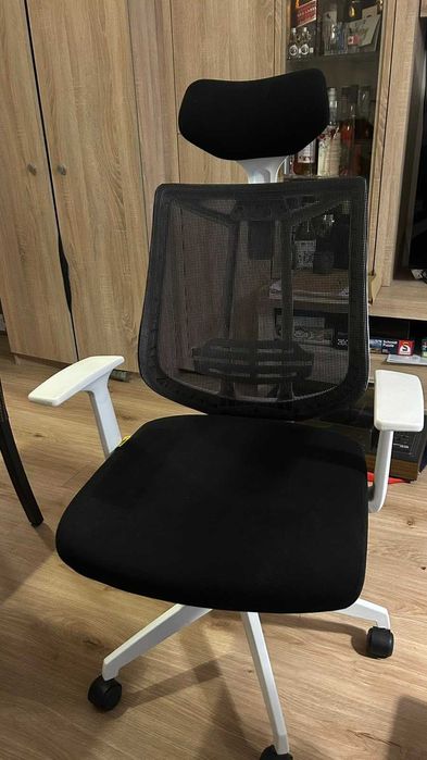 Работен стол ANTARES ECLIPSE, черно и бяло